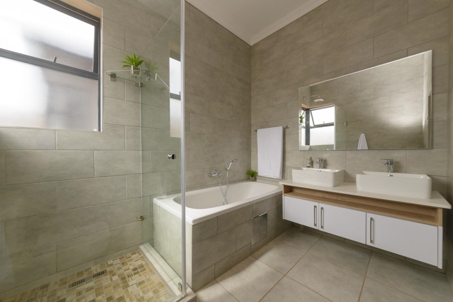 To Let 3 Bedroom Property for Rent in Olympus AH Gauteng