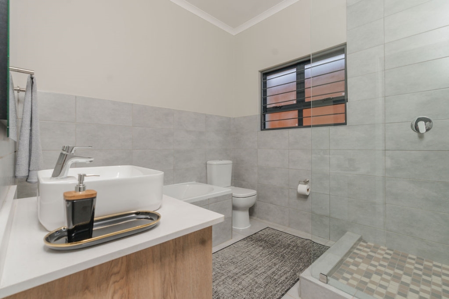 3 Bedroom Property for Sale in Olympus AH Gauteng