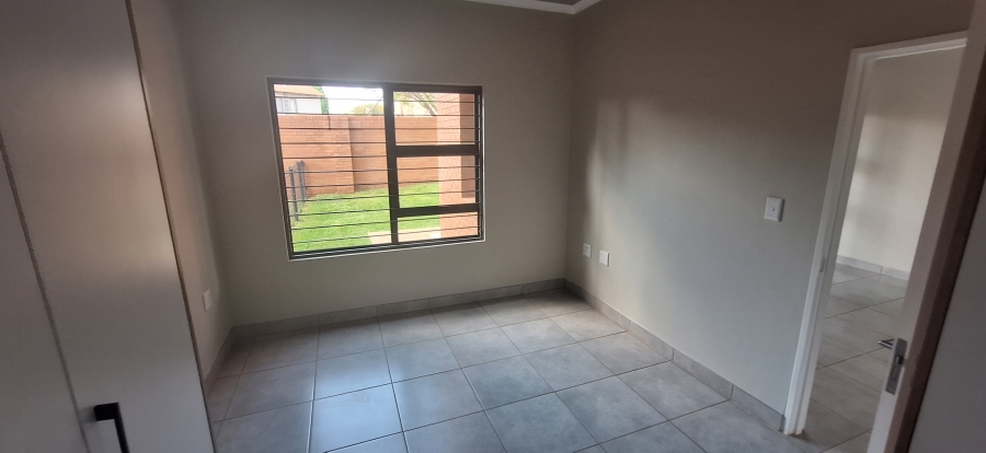 2 Bedroom Property for Sale in Boardwalk Villas Gauteng