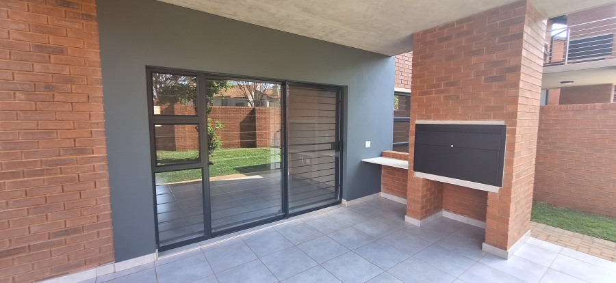 2 Bedroom Property for Sale in Boardwalk Villas Gauteng