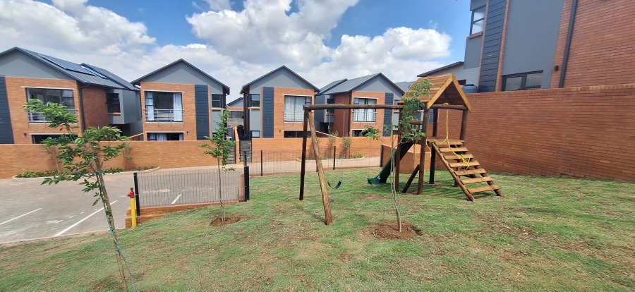To Let 3 Bedroom Property for Rent in Olympus AH Gauteng
