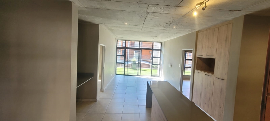 To Let 2 Bedroom Property for Rent in Six Fountains Estate Gauteng