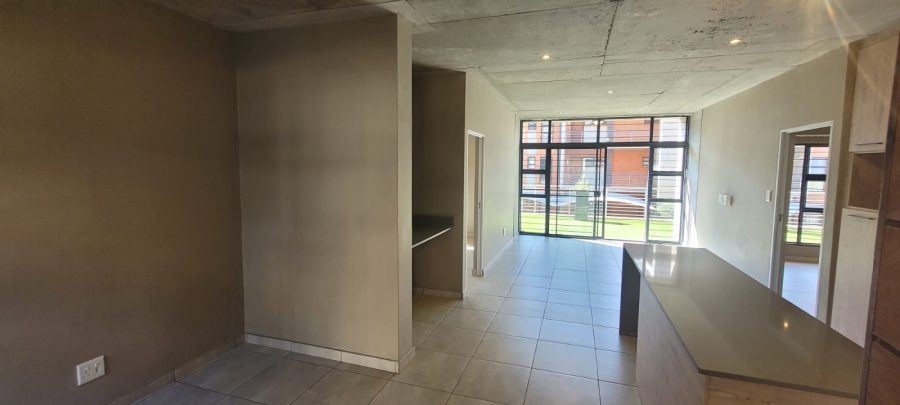 To Let 2 Bedroom Property for Rent in Six Fountains Estate Gauteng