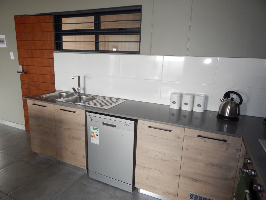 To Let 2 Bedroom Property for Rent in Equestria Gauteng