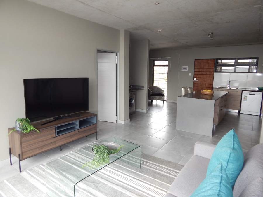 To Let 2 Bedroom Property for Rent in Equestria Gauteng