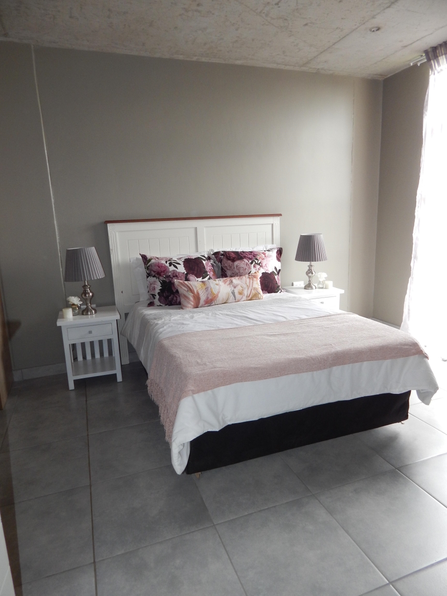 To Let 2 Bedroom Property for Rent in Equestria Gauteng