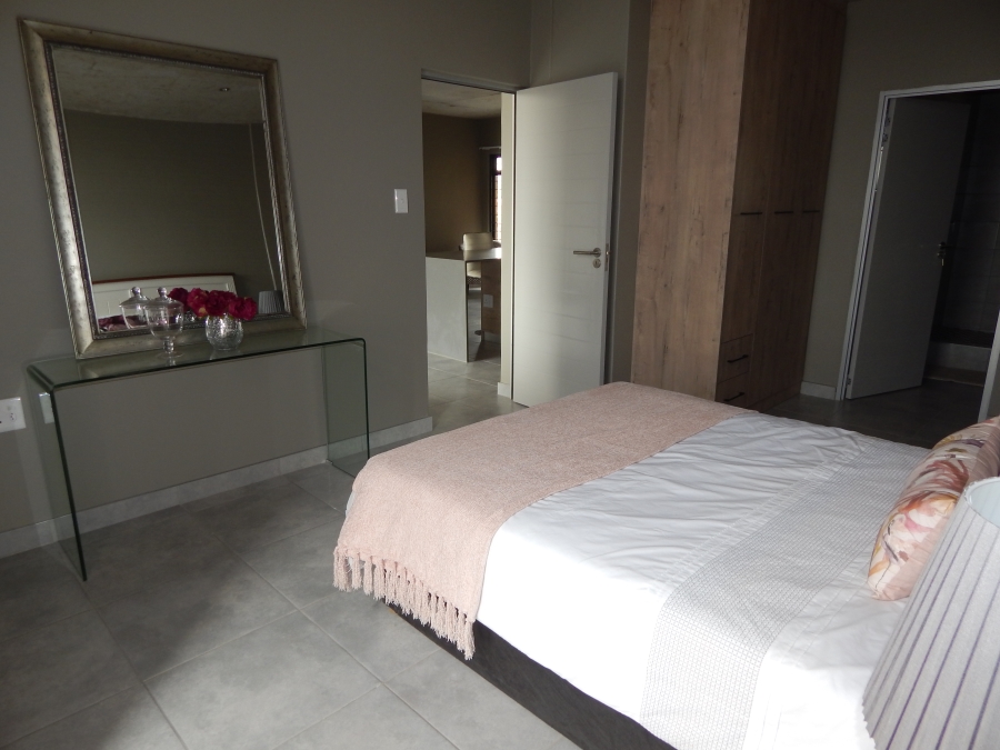 To Let 2 Bedroom Property for Rent in Equestria Gauteng