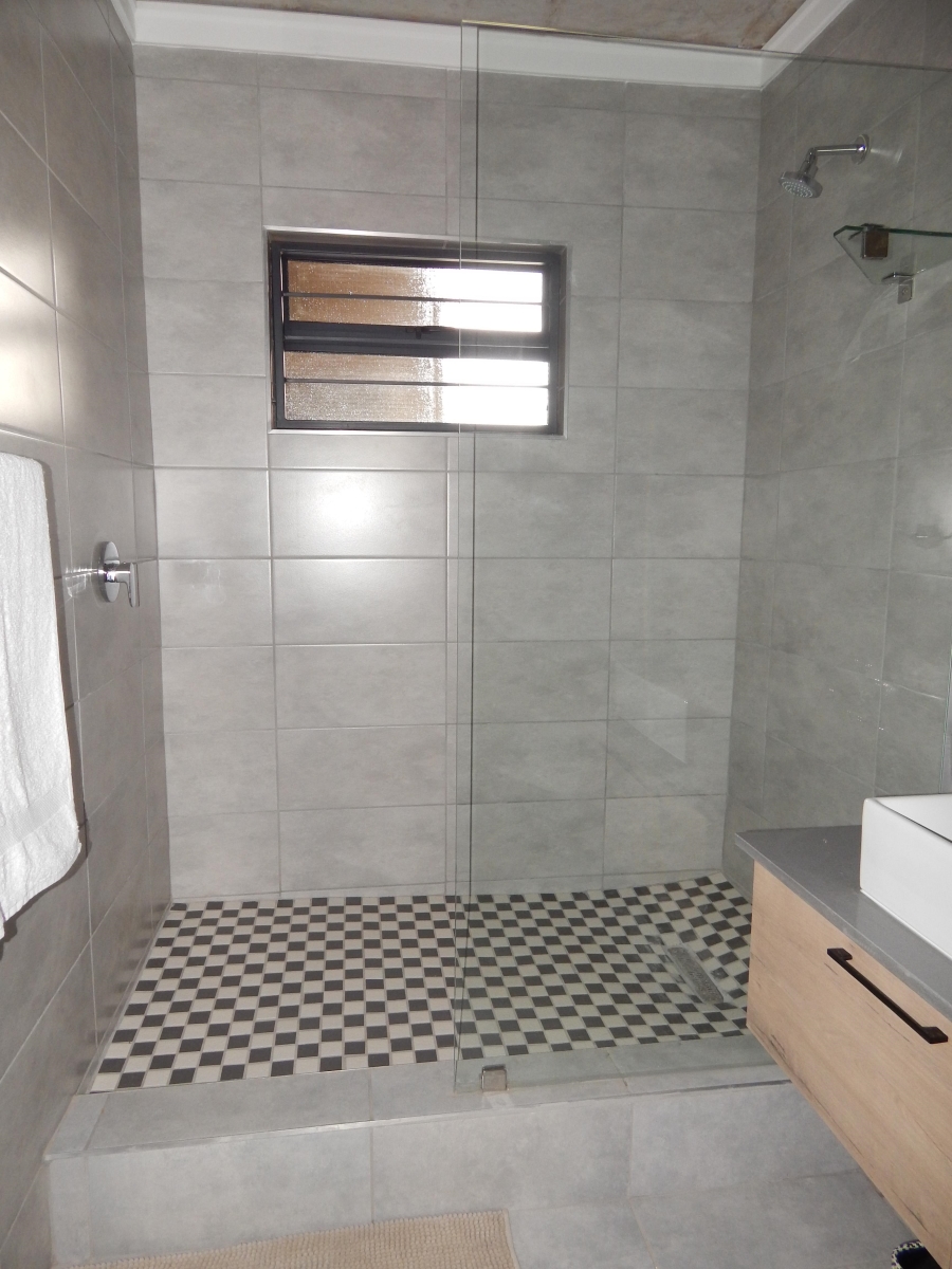 To Let 2 Bedroom Property for Rent in Equestria Gauteng