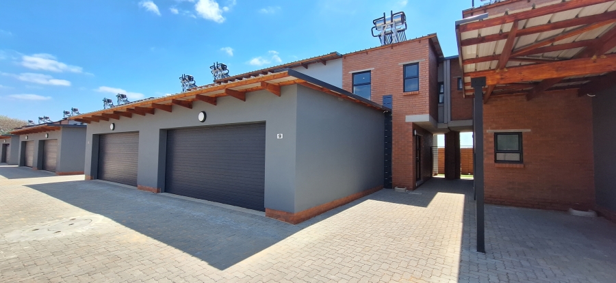 3 Bedroom Property for Sale in Sinoville Gauteng