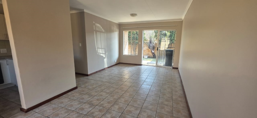 2 Bedroom Property for Sale in Sinoville Gauteng