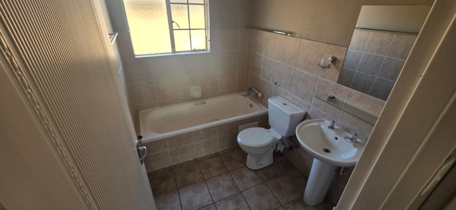 2 Bedroom Property for Sale in Sinoville Gauteng