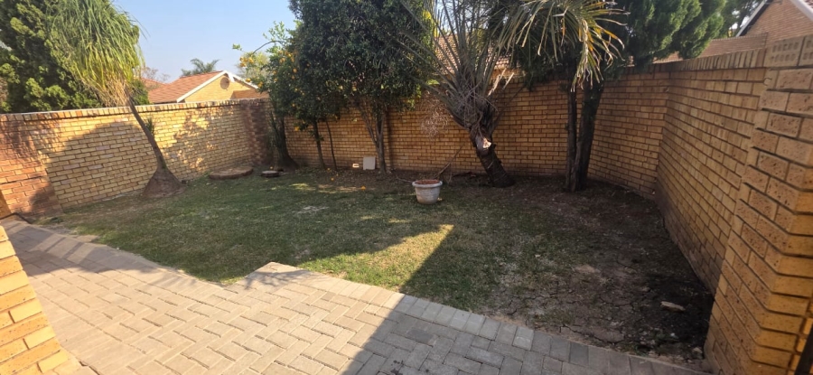 2 Bedroom Property for Sale in Sinoville Gauteng