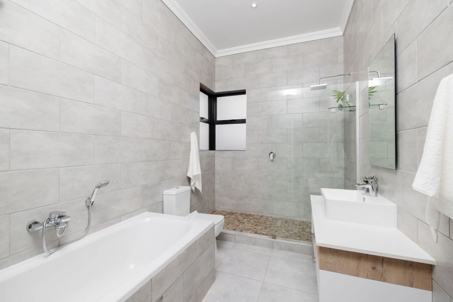 To Let 3 Bedroom Property for Rent in Olympus AH Gauteng