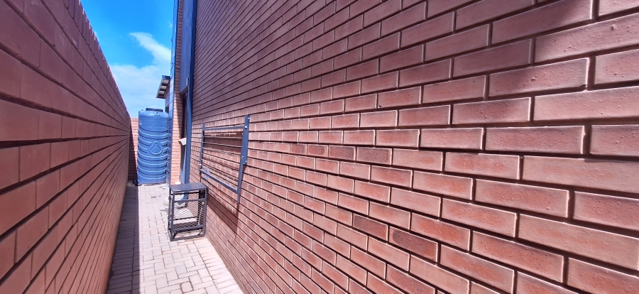 To Let 3 Bedroom Property for Rent in Olympus AH Gauteng