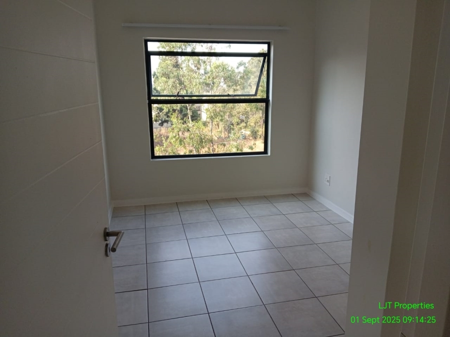 To Let 1 Bedroom Property for Rent in Witfield Gauteng