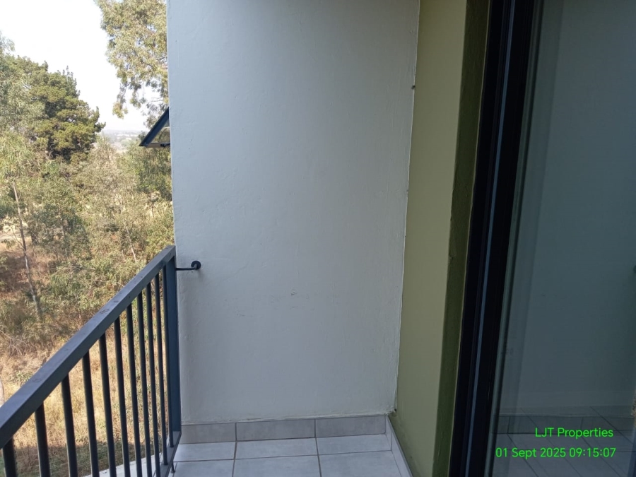 To Let 1 Bedroom Property for Rent in Witfield Gauteng