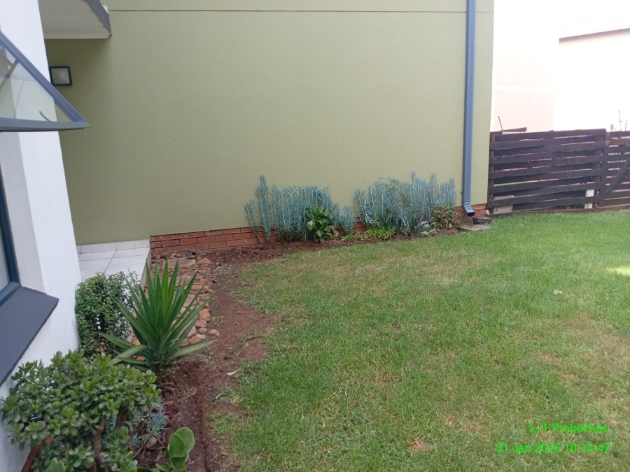 To Let 1 Bedroom Property for Rent in Witfield Gauteng