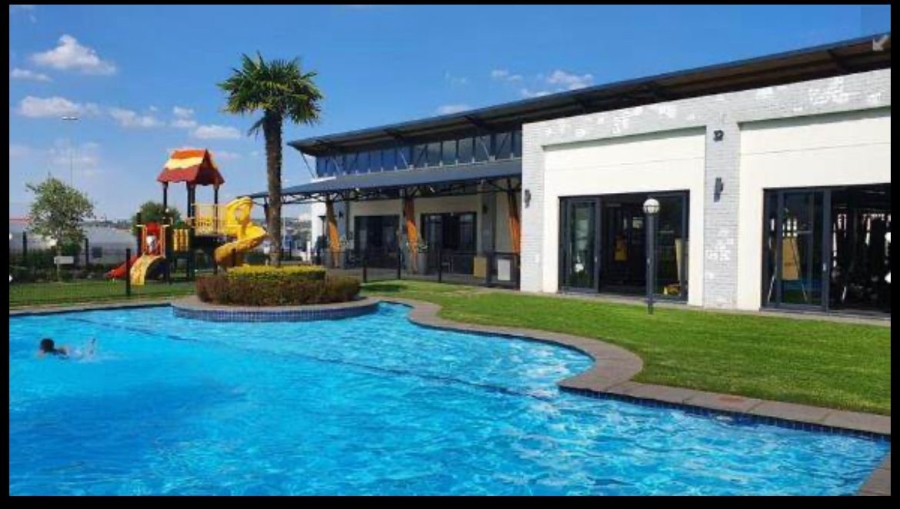 To Let 3 Bedroom Property for Rent in Petervale Gauteng