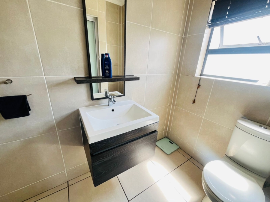 To Let 3 Bedroom Property for Rent in Petervale Gauteng