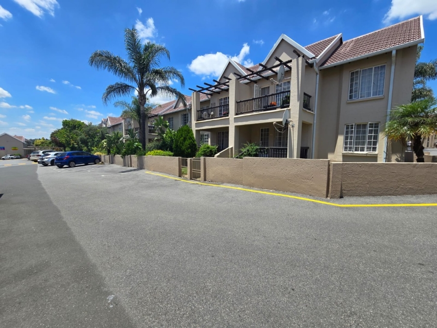 2 Bedroom Property for Sale in Eden Glen Gauteng