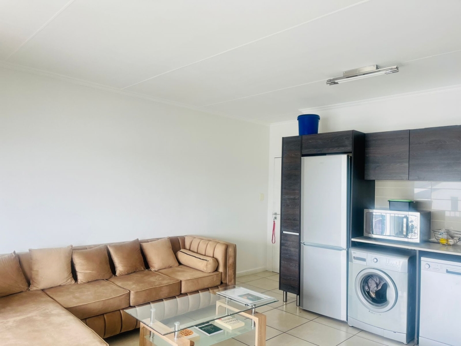 To Let 1 Bedroom Property for Rent in Petervale Gauteng