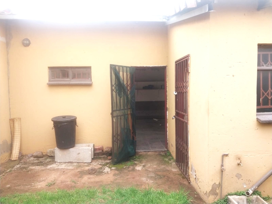 3 Bedroom Property for Sale in Windmill Park Gauteng