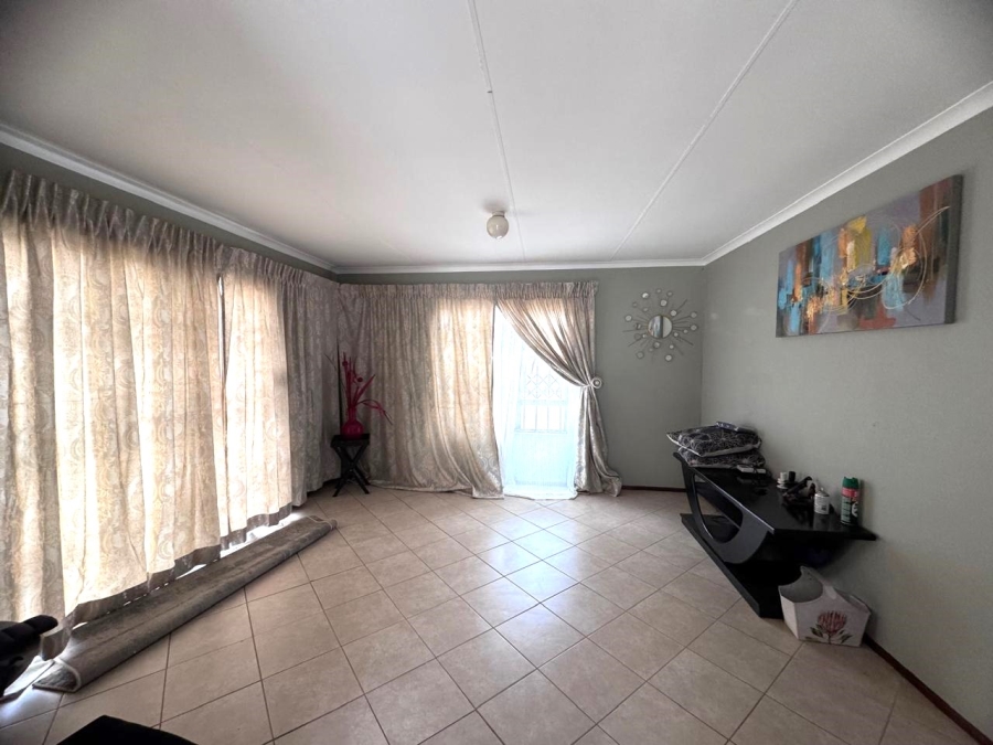 3 Bedroom Property for Sale in Alliance Gauteng