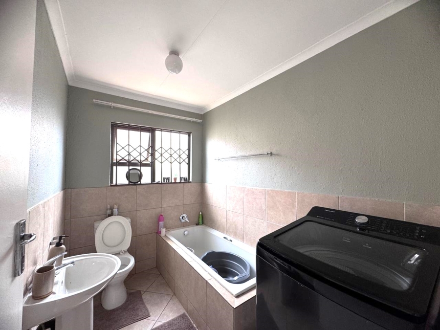 3 Bedroom Property for Sale in Alliance Gauteng