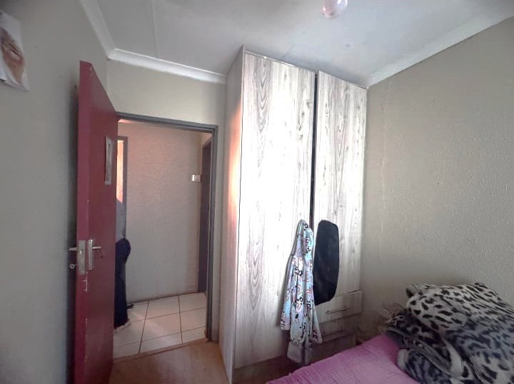 3 Bedroom Property for Sale in Clayville Gauteng