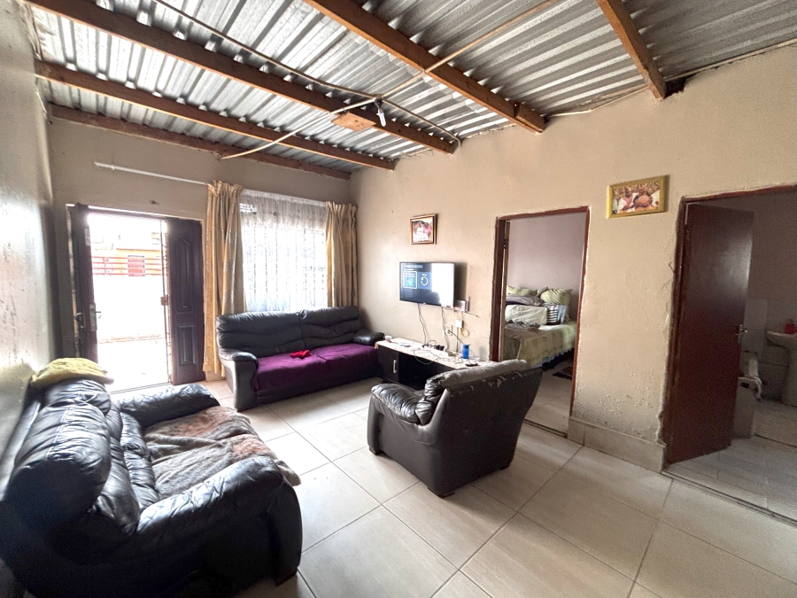 4 Bedroom Property for Sale in Tsakane Ext 11 Gauteng