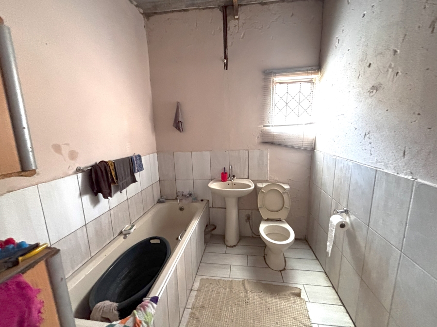 4 Bedroom Property for Sale in Tsakane Ext 11 Gauteng