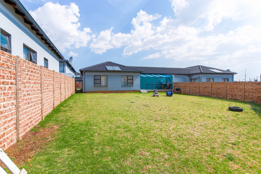 3 Bedroom Property for Sale in Parkrand Gauteng