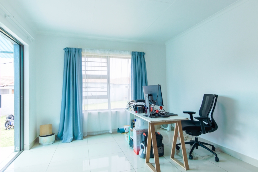 3 Bedroom Property for Sale in Parkrand Gauteng