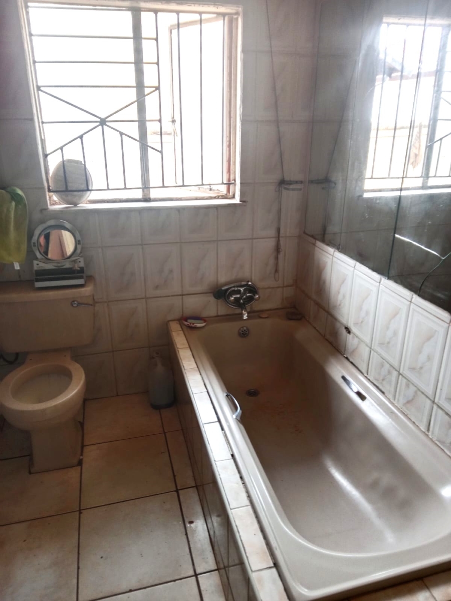 3 Bedroom Property for Sale in Vosloorus Ext 2 Gauteng