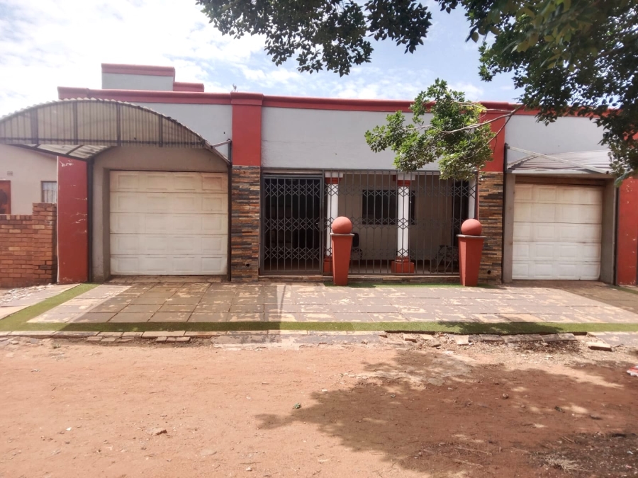 3 Bedroom Property for Sale in Vosloorus Ext 2 Gauteng
