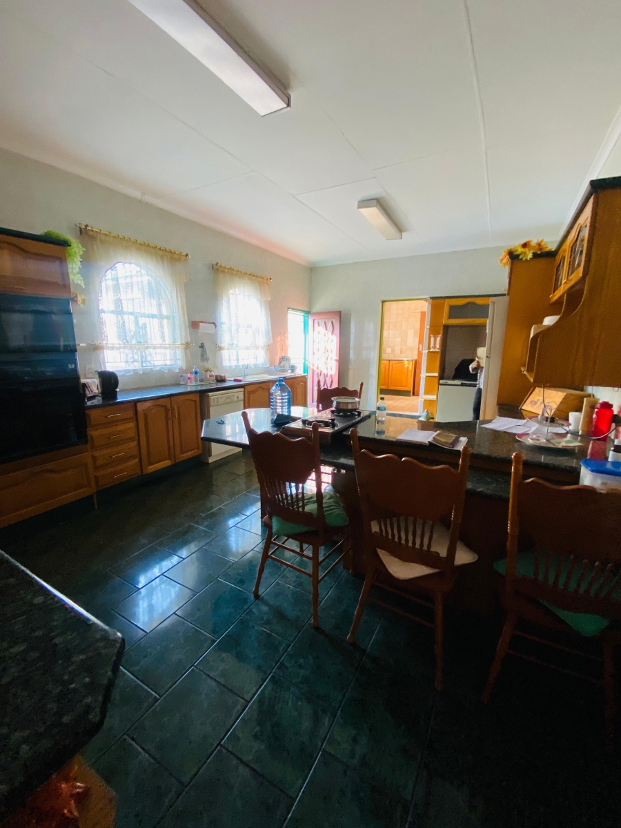 4 Bedroom Property for Sale in Palm Ridge Gauteng