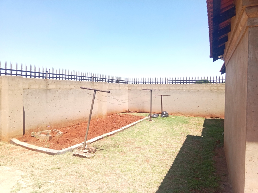 4 Bedroom Property for Sale in Vosloorus Ext 25 Gauteng