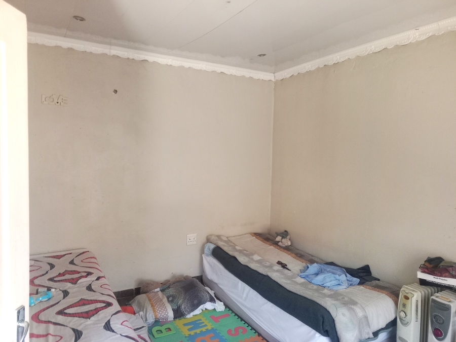 4 Bedroom Property for Sale in Vosloorus Ext 25 Gauteng