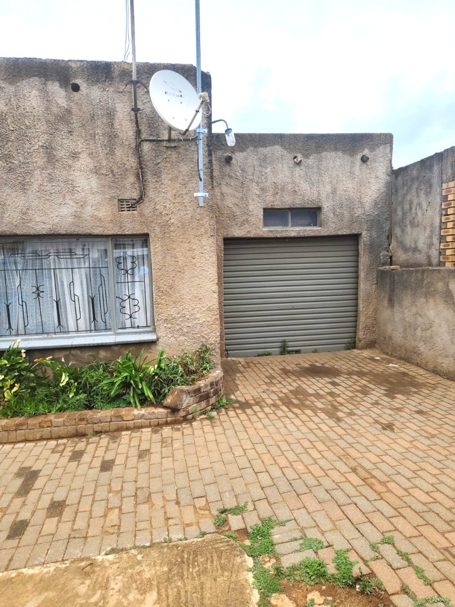 5 Bedroom Property for Sale in Moriting Gauteng