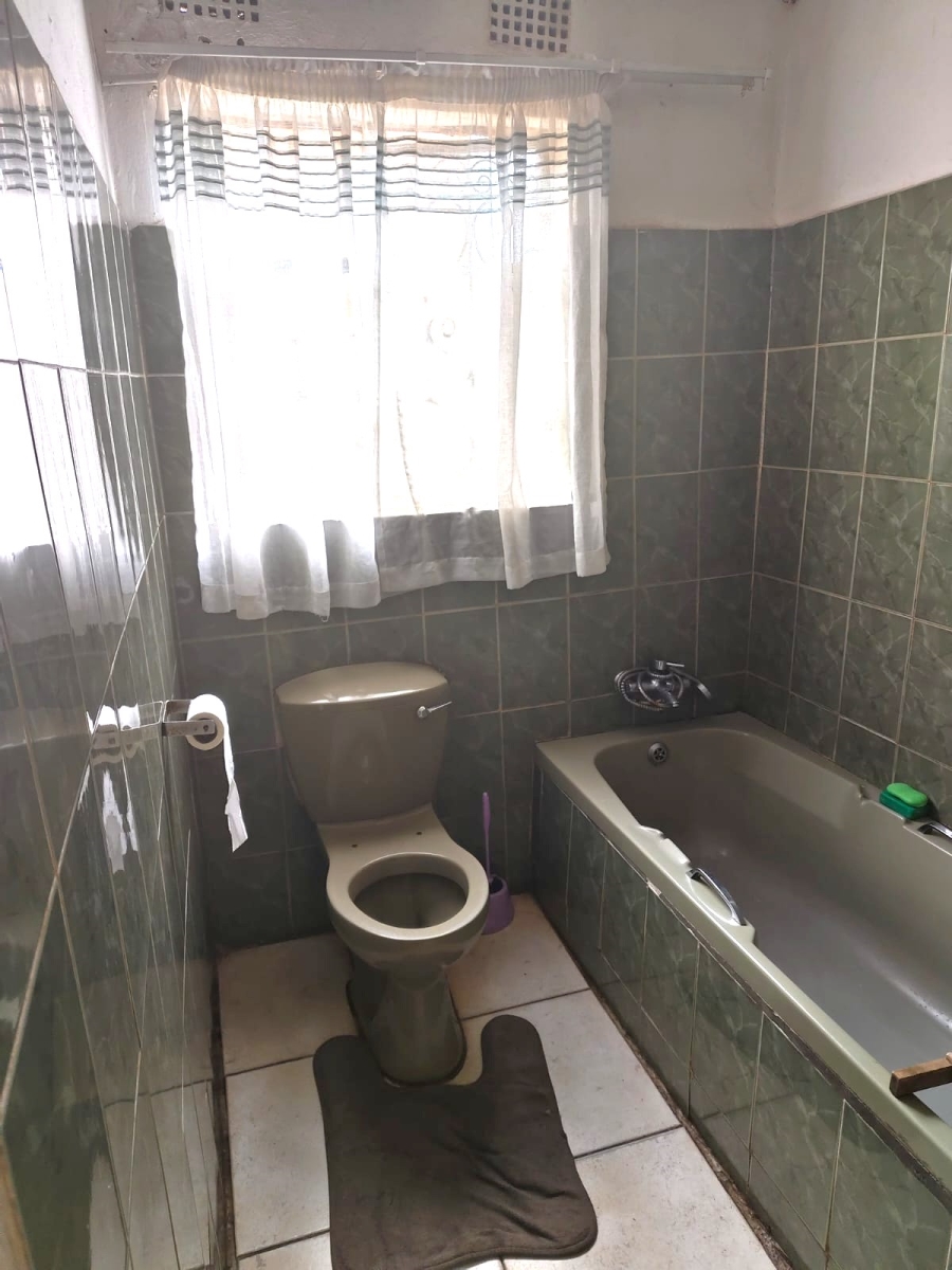 5 Bedroom Property for Sale in Moriting Gauteng