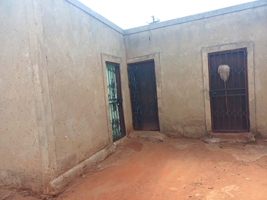 10 Bedroom Property for Sale in Mapleton Gauteng