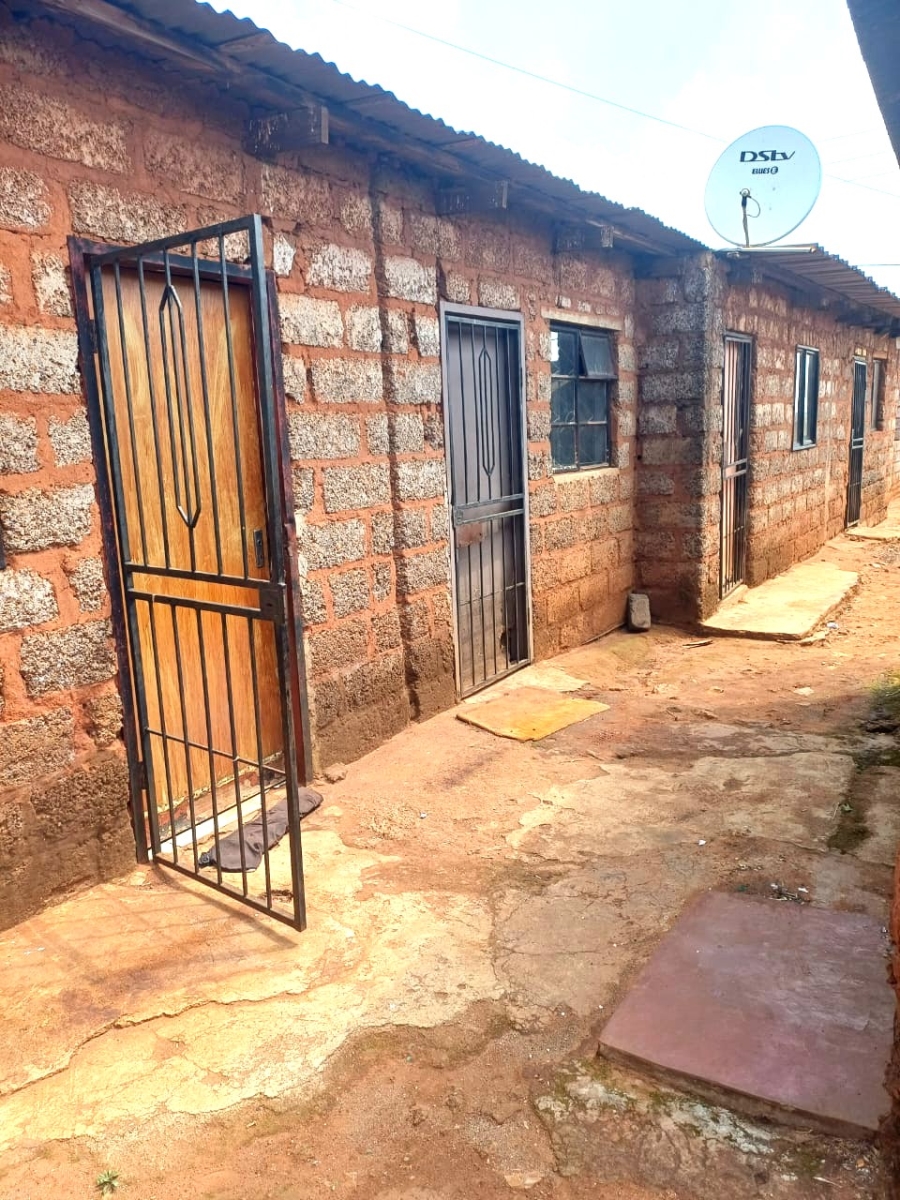 10 Bedroom Property for Sale in Mapleton Gauteng