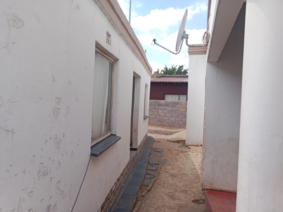 2 Bedroom Property for Sale in Windmill Park Gauteng