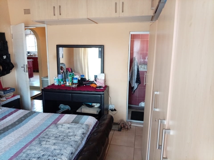 4 Bedroom Property for Sale in Mngadi Gauteng