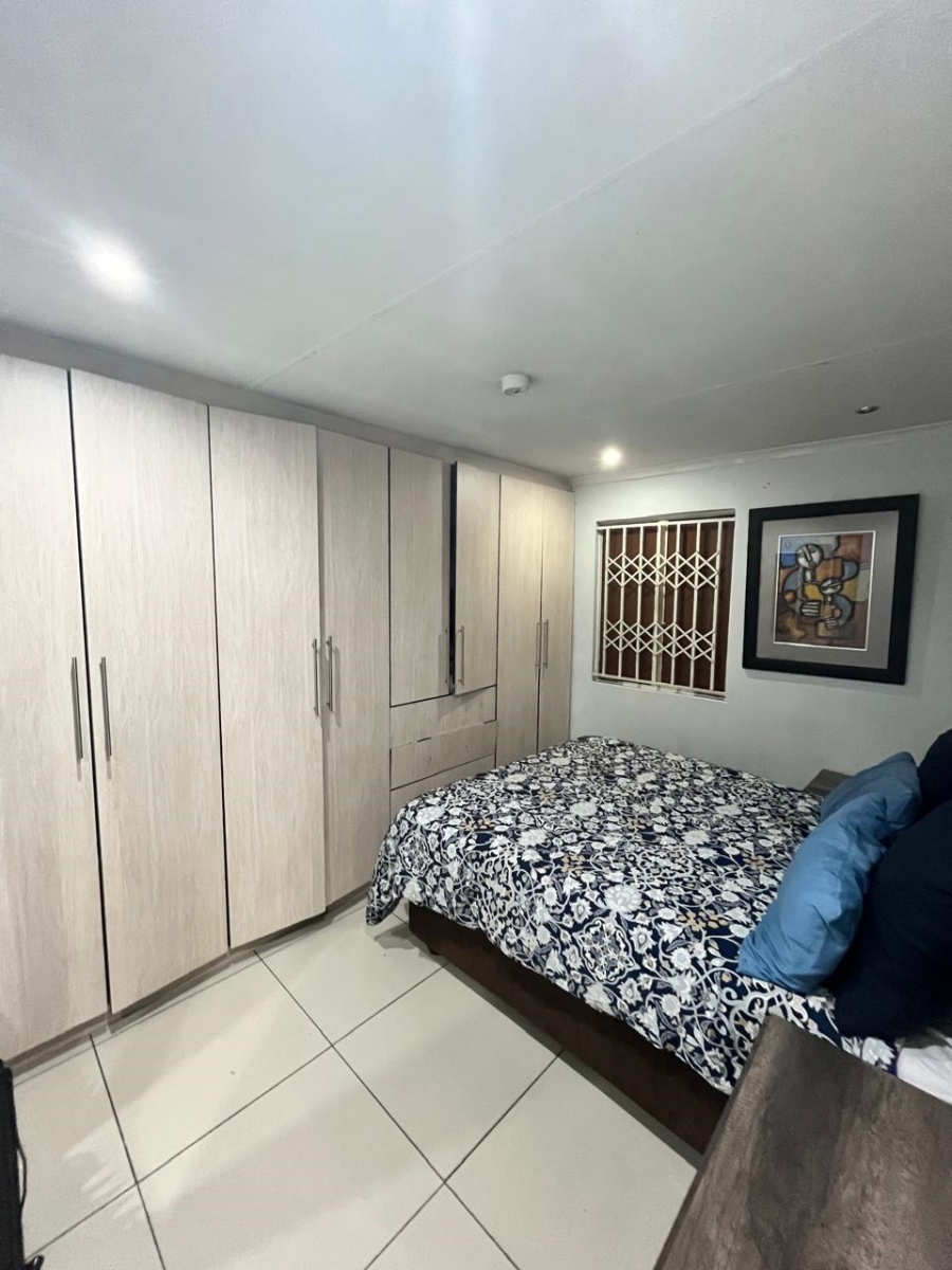 3 Bedroom Property for Sale in Windmill Park Gauteng