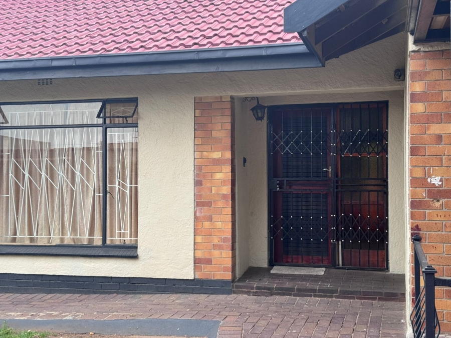 3 Bedroom Property for Sale in Selcourt Gauteng