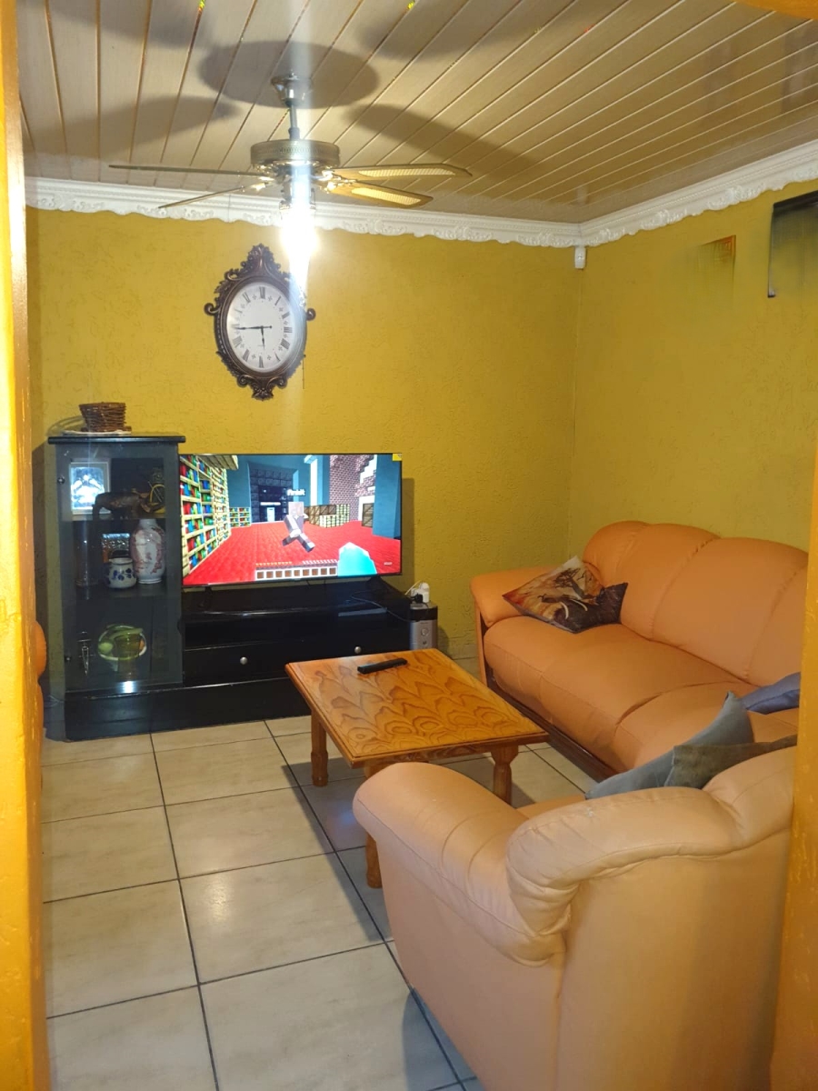 3 Bedroom Property for Sale in Vosloorus Gauteng