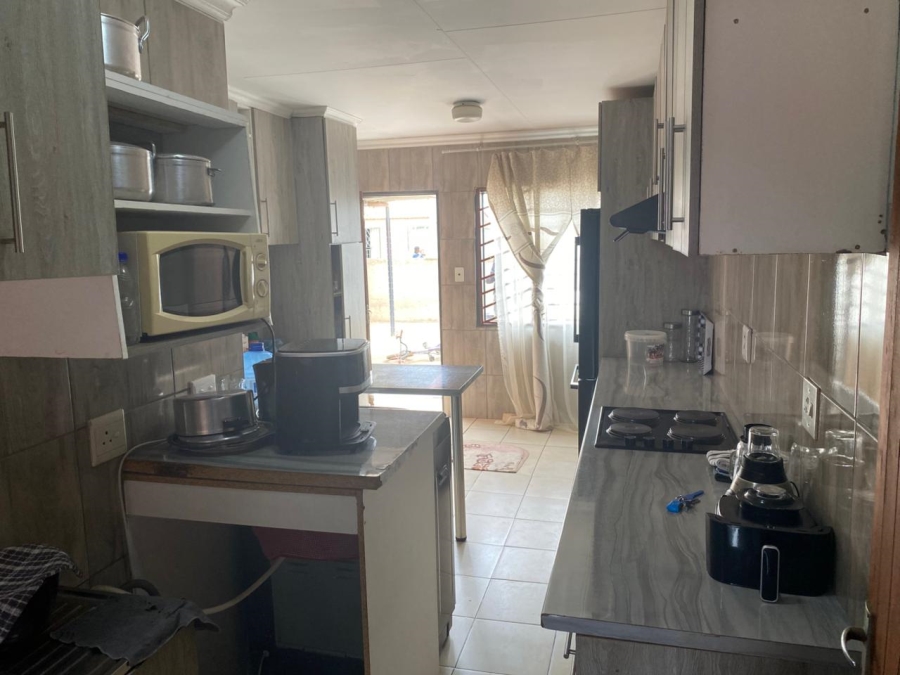 3 Bedroom Property for Sale in Palm Ridge Gauteng