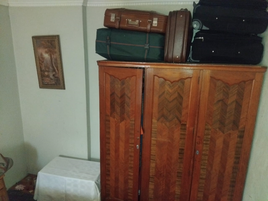 2 Bedroom Property for Sale in Etwatwa Gauteng