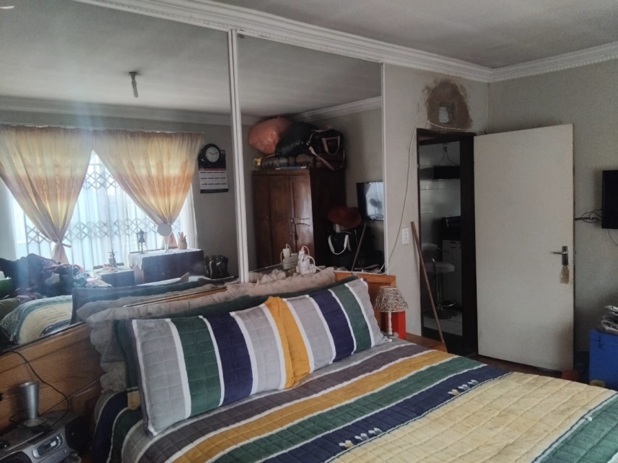 2 Bedroom Property for Sale in Etwatwa Gauteng